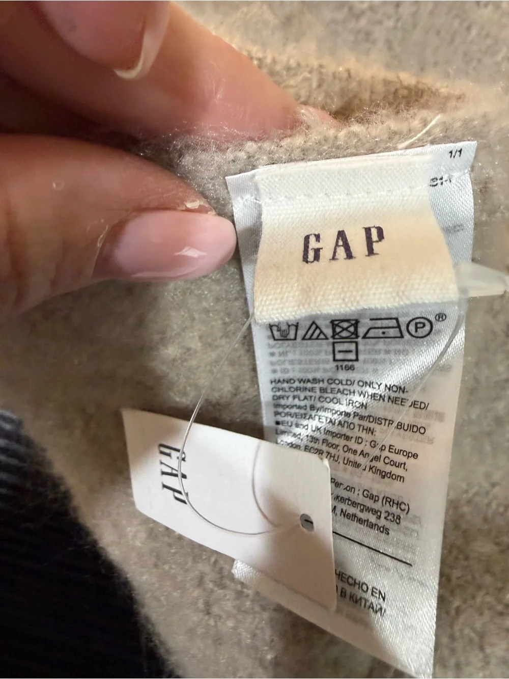 Gap Brushed Fringe Scarf Quail Taupe Beige 72” Soft Fuzzy NWT